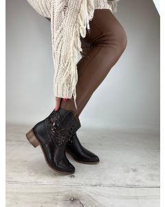 Skórzane botki ażurowe czekoladowe